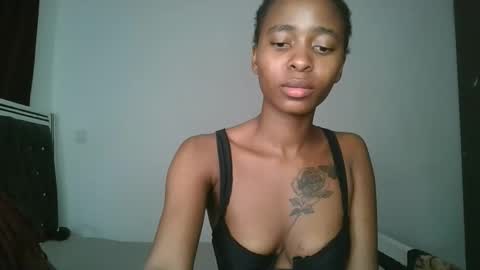 Snapshot of hottie_mistie chatting on June 9, 6:41 pm hottie_mistie online show from June 9, 6:41 pm
