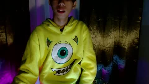 R I A online show from July 24, 12:19 am