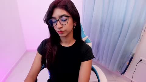 Snapshot of hottie_veronica chatting on February 4, 2:32 pm Veronica independent model online show from February 4, 2:32 pm