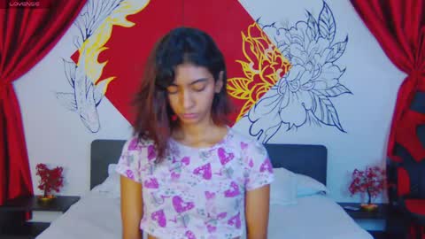 Snapshot of hottie_veronica chatting on May 3, 5:30 pm Veronica independent model online show from May 3, 5:30 pm