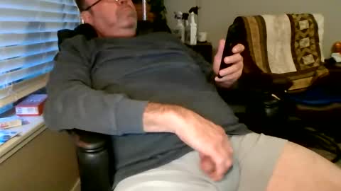 Hottop 1981 online show from April 24, 1:41 am