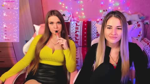Snapshot of hotty_girls_here chatting on February 2, 9:08 am Ivanna and Jessica online show from February 2, 9:08 am
