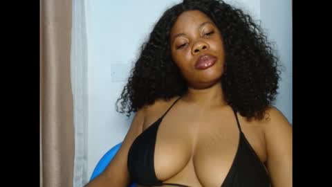 Snapshot of hotty_lora889 chatting on September 12, 10:32 pm hotty_lora889 online show from September 12, 10:32 pm