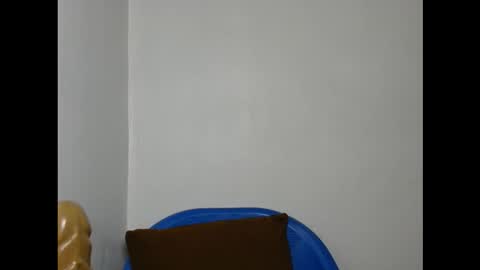Snapshot of hotty_lora889 chatting on October 11, 10:03 am hotty_lora889 online show from October 11, 10:03 am