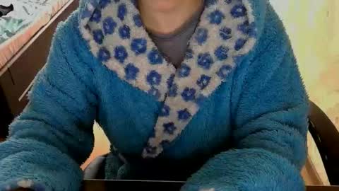 Mary online show from April 27, 9:07 am