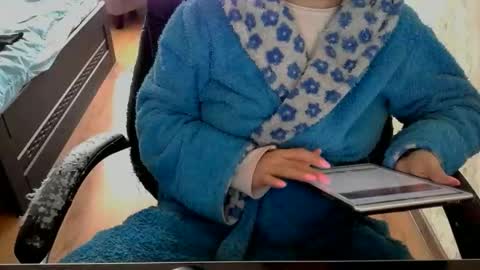 Mary online show from May 2, 9:03 am