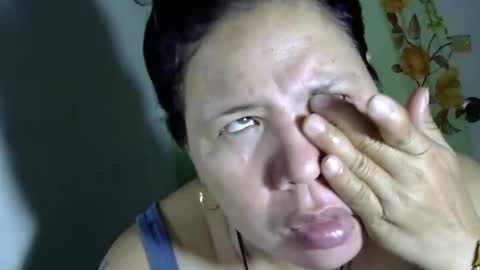 hottycrissy4u online show from April 26, 10:51 pm