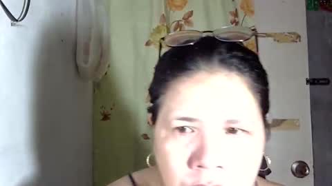 Snapshot of hottycrissy4u chatting on May 11, 7:11 pm hottycrissy4u online show from May 11, 7:11 pm