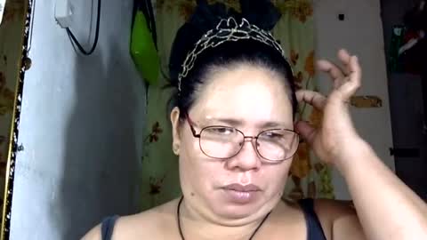 hottycrissy4u online show from June 23, 5:27 am