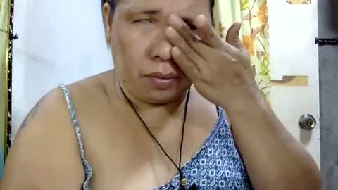 hottycrissy4u online show from July 2, 6:41 am