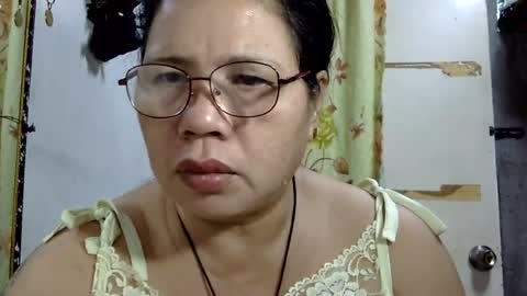hottycrissy4u online show from July 12, 9:17 pm