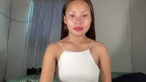 Snapshot of hotwild_flower01 chatting on July 21, 7:00 am hotwild_flower01 online show from July 21, 7:00 am