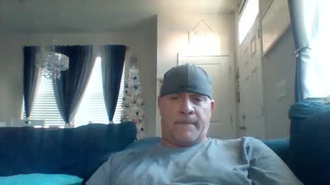 Snapshot of hotyummycock69 chatting on December 20, 3:52 pm hotyummycock69 online show from December 20, 3:52 pm