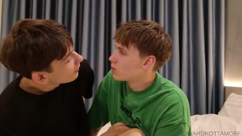 howardkottam online show from March 7, 12:13 pm