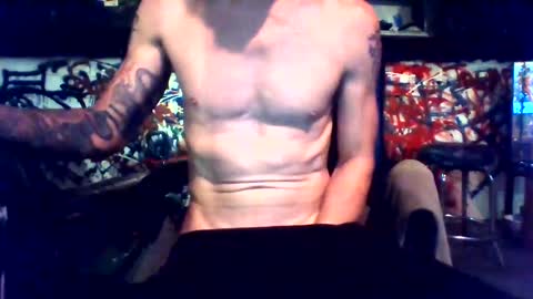 Snapshot of howbowdadareboy33 chatting on December 9, 6:45 am ask me online show from December 9, 6:45 am