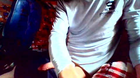 Snapshot of howbowdadareboy33 chatting on January 9, 7:08 pm ask me online show from January 9, 7:08 pm