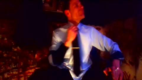 Snapshot of howbowdadareboy33 chatting on January 19, 12:38 am ask me online show from January 19, 12:38 am