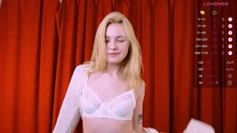 Snapshot of howimeturmum chatting on November 6, 6:20 pm ash. see u on sunday online show from November 6, 6:20 pm