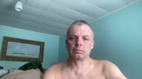 Snapshot of howlingatnothing chatting on February 9, 3:34 pm howlingatnothing online show from February 9, 3:34 pm