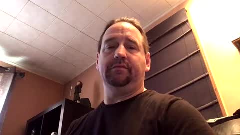 Snapshot of hpoker chatting on December 3, 3:00 pm hpoker online show from December 3, 3:00 pm