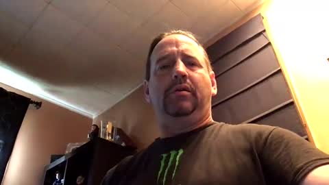 Snapshot of hpoker chatting on September 30, 2:11 pm hpoker online show from September 30, 2:11 pm