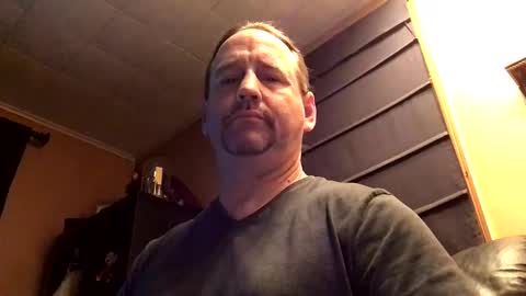 Snapshot of hpoker chatting on October 1, 10:43 am hpoker online show from October 1, 10:43 am