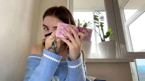 Snapshot of hsiuscherich chatting on November 16, 7:03 am hsiuscherich online show from November 16, 7:03 am