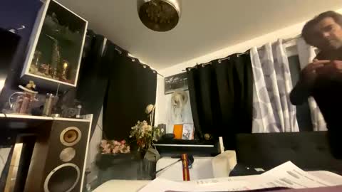 Snapshot of hubeer chatting on April 29, 12:37 am hubeer online show from April 29, 12:37 am