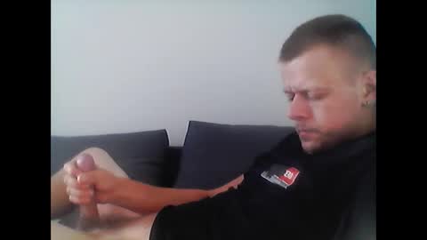 Snapshot of hubikush22 chatting on September 28, 3:17 pm hubikush22 online show from September 28, 3:17 pm