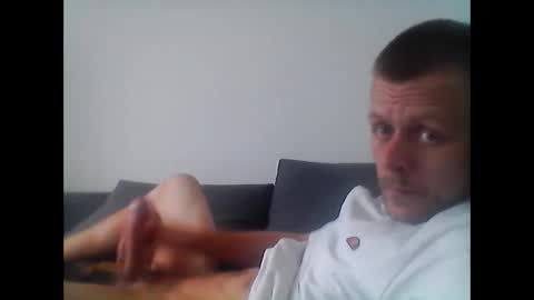 Snapshot of hubikush22 chatting on October 14, 2:07 pm hubikush22 online show from October 14, 2:07 pm