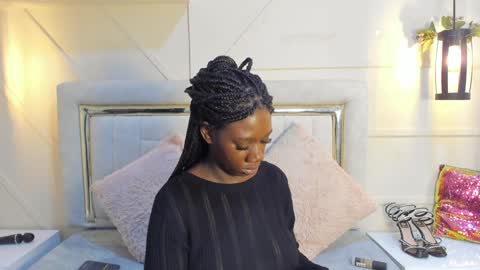 Snapshot of huddah_cam chatting on January 18, 11:32 am huddah online show from January 18, 11:32 am