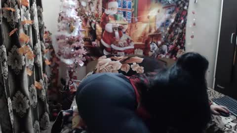 hugeassdevil online show from January 19, 2:38 pm