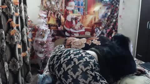 hugeassdevil online show from January 31, 10:10 pm