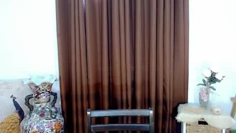 Snapshot of hugecock_nathalie15 chatting on September 28, 8:31 am nathalie online show from September 28, 8:31 am