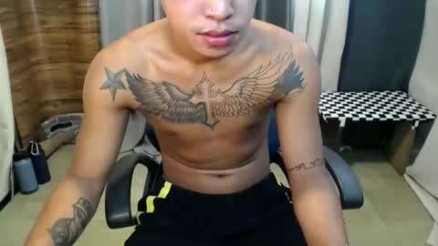 Snapshot of hugecockchristian chatting on November 13, 3:05 am hugecockchristian online show from November 13, 3:05 am