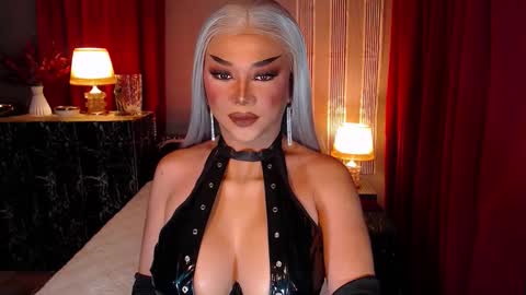 Christine online show from September 28, 4:23 pm