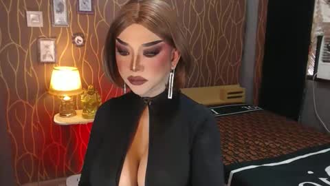 Christine online show from January 9, 2:36 am