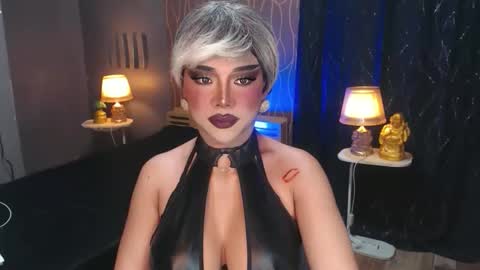 Christine online show from March 12, 8:04 pm