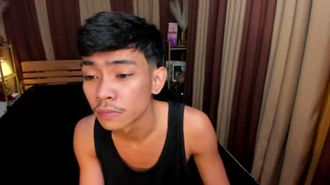 Snapshot of hugecockjayken chatting on July 6, 11:18 am ANNA AND JOEL online show from July 6, 11:18 am