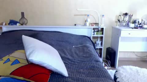 Snapshot of hugetittiesgerda chatting on July 7, 1:04 pm Gerda online show from July 7, 1:04 pm