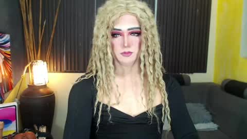 MsLovely online show from April 22, 10:22 pm