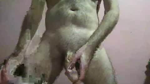 Snapshot of hugexxxcummer chatting on January 15, 3:39 pm hugexxxcummer online show from January 15, 3:39 pm