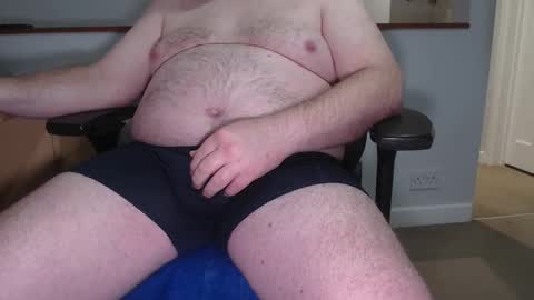 Snapshot of huggie_bear69 chatting on February 22, 7:56 am Huggie Bear online show from February 22, 7:56 am