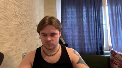 Snapshot of hugo__brad chatting on May 3, 11:05 am Hugo online show from May 3, 11:05 am