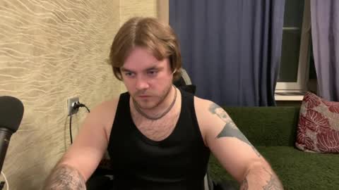 Snapshot of hugo__brad chatting on May 10, 9:20 pm Hugo online show from May 10, 9:20 pm