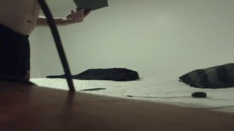 Snapshot of hugobergeron chatting on December 29, 2:38 am HugoBergeron82 online show from December 29, 2:38 am