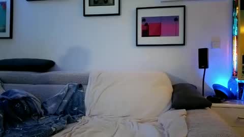 Snapshot of hugolandcam chatting on November 23, 3:34 pm Hugo online show from November 23, 3:34 pm