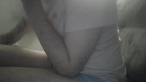 huguit026 online show from February 27, 12:21 am