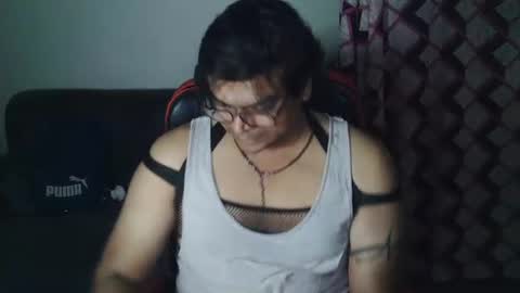 Snapshot of hulkshero chatting on December 11, 6:20 pm HulkHero online show from December 11, 6:20 pm