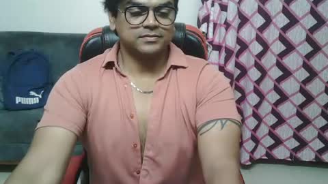 Snapshot of hulkshero chatting on December 12, 11:40 am HulkHero online show from December 12, 11:40 am